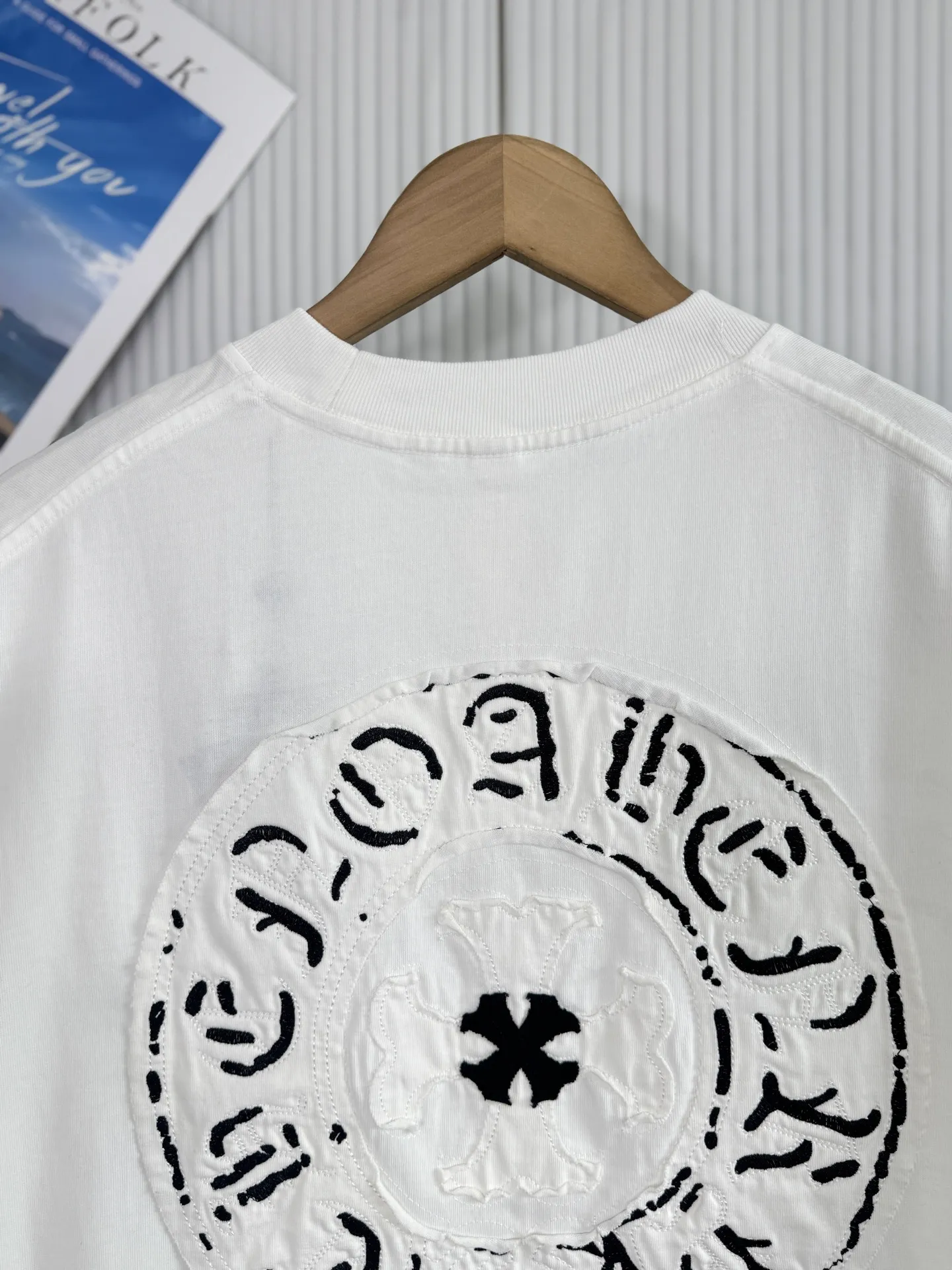 P200 ch high version Chrome Hearts 2025 spring and summer new cross patch washed short-sleeved T-shirt, fabric: 26 double yarns, 320 grams weight, cross patch embroidery, heavy washing Printing process: patch embroidery Color: black white Size: S M L XL Style number: 5132
